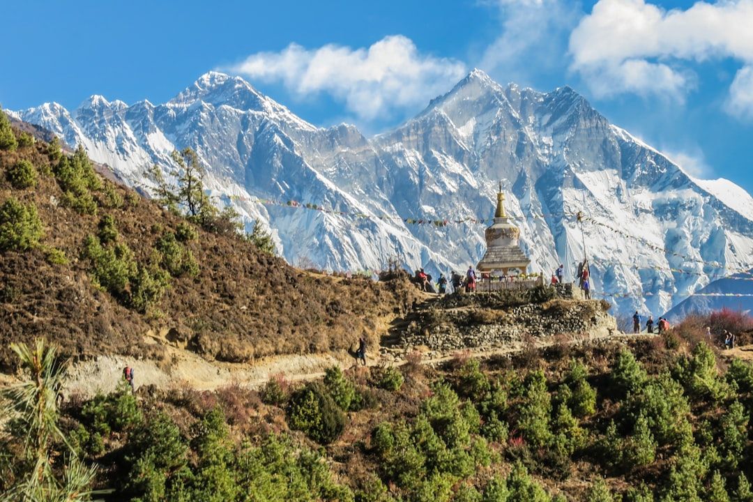 The sequence in Namche Bazaar